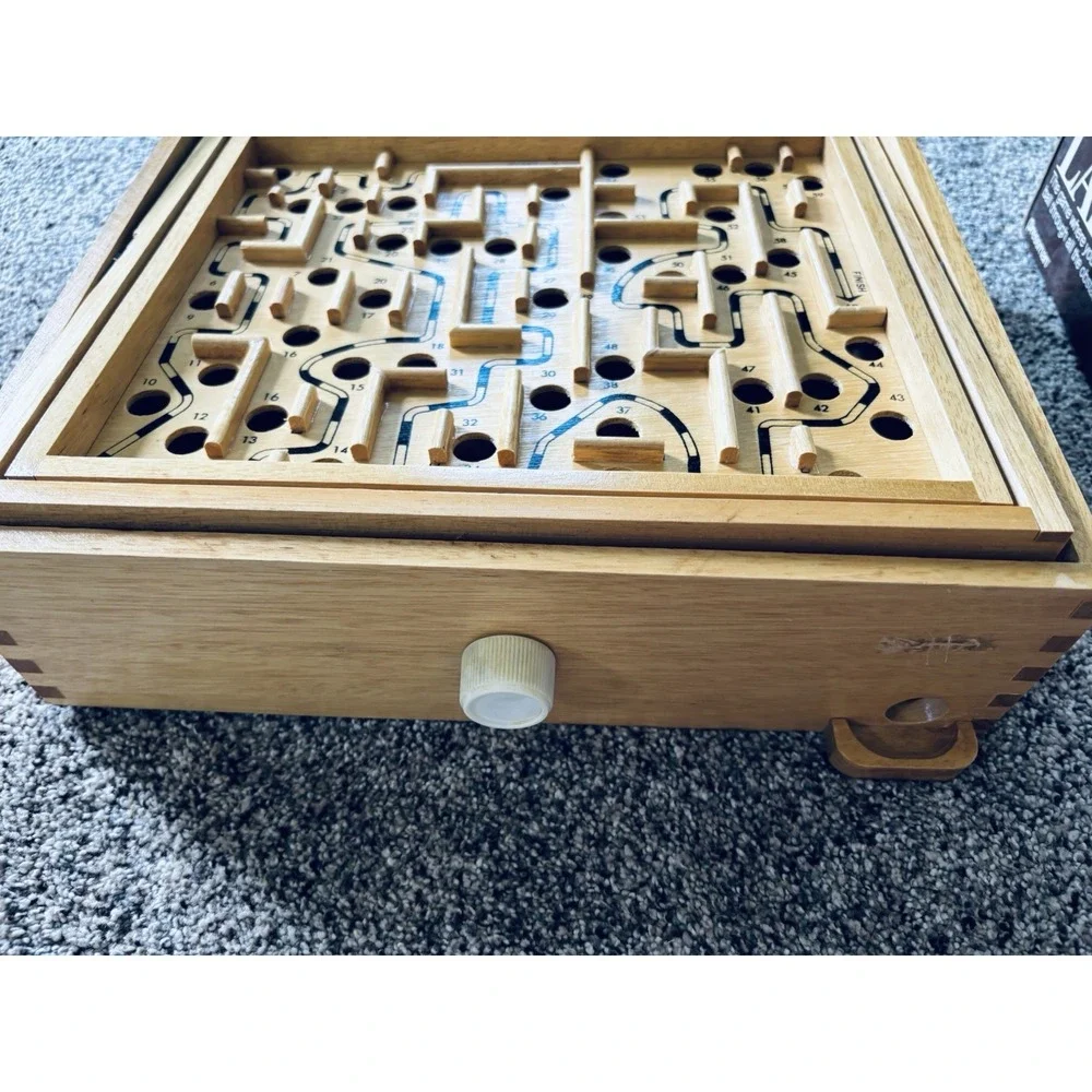 Vintage 1985 Pressman‎ Tournament Labyrinth Wooden Game Box With 2 balls